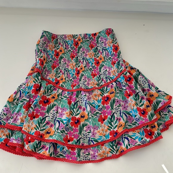Lost + Wander skirt and top.  Size XS - Picture 2 of 3